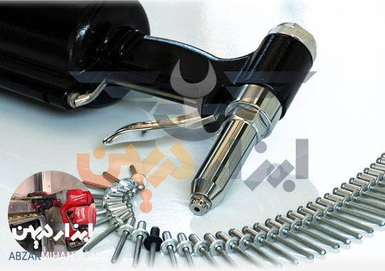 پرچ کن برقی و شارژی عملکردی مشابه پرچ کن بادی دارند و فقط منبع تغذیه آن ها متفاوت است