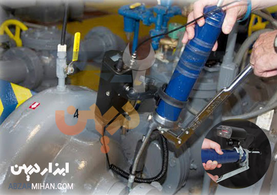 واسکازین پمپ چیست؟ واسکازین پمپ ابزاری برای روان سازی قطعات توسط روغن واسکازین می باشد